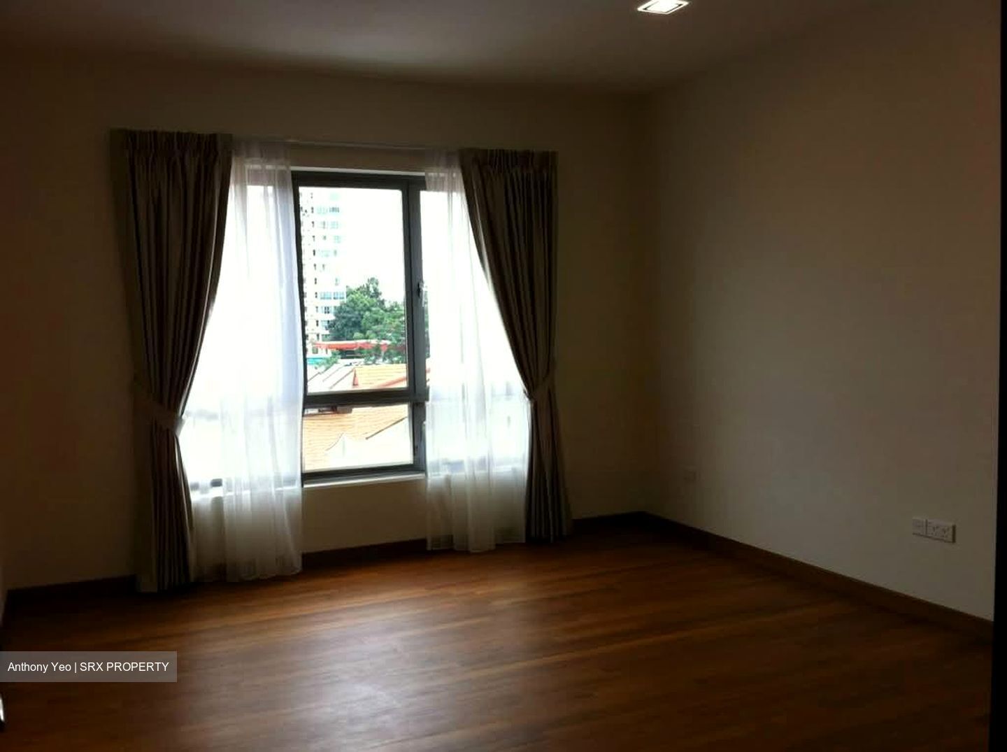 Sommerville Residences (D13), Terrace #564246181